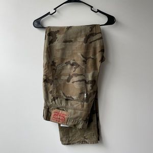 Men’s camo levis 511 36x32 pants